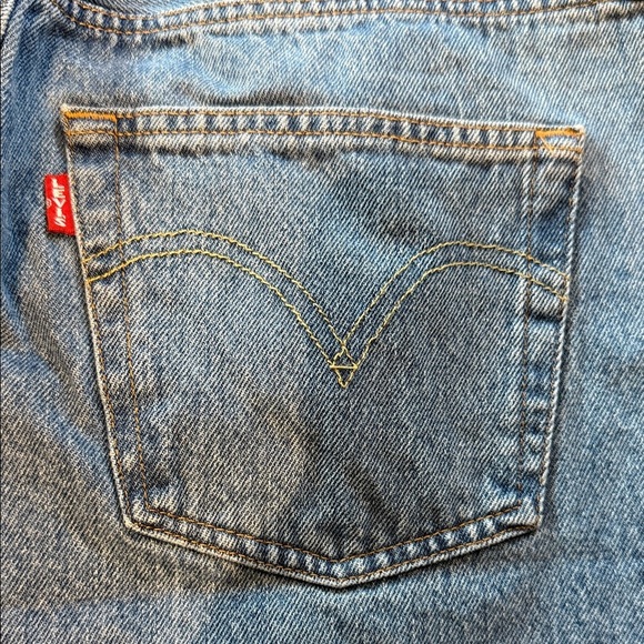 Levi's 501 Button Fly Classic Straight Leg Blue Jeans 31/32 - Picture 8 of 9